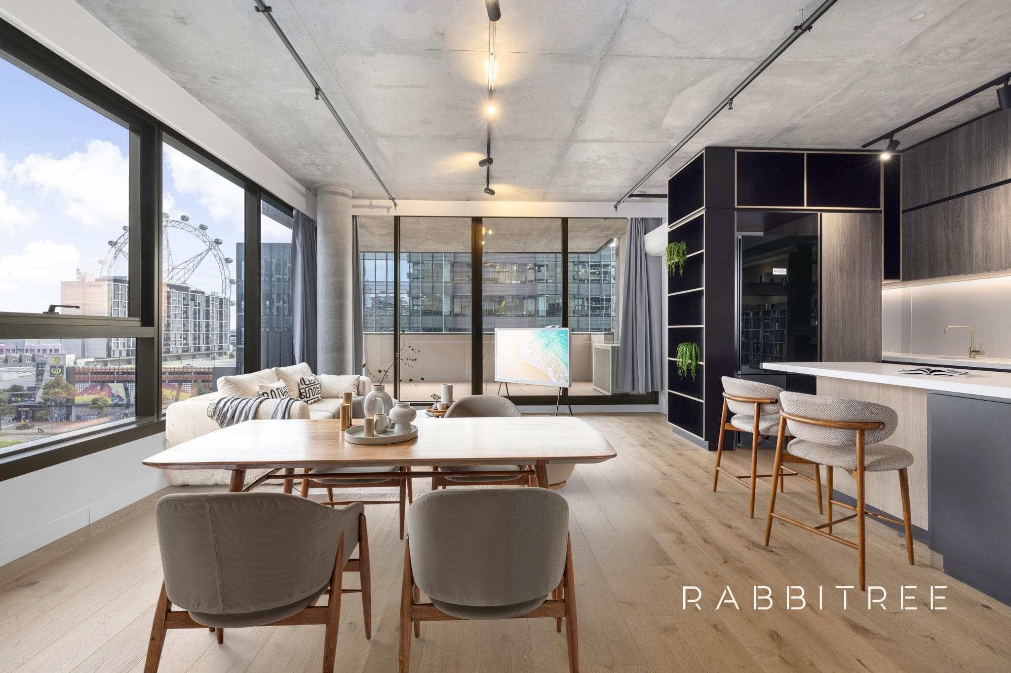 913/3 Aquitania Way, Docklands