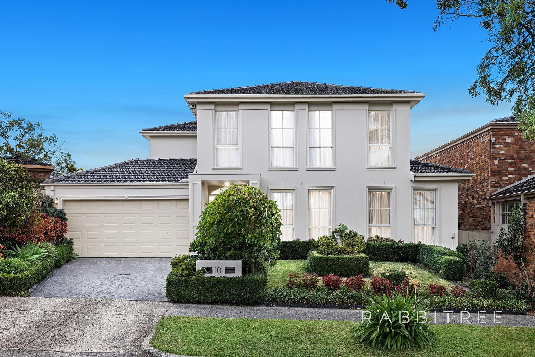 1/10 Peppermint Court, Doncaster East